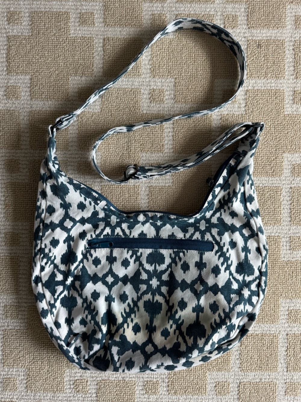 KAVU Sydney Canvas Crossbody Sling Bag Boho Teal Ikat Print Adjustable Strap O/S - Picture 4 of 10